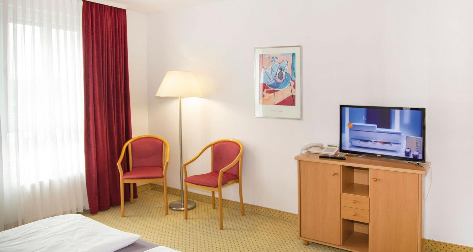 Fairway Hotel Sankt Leon-Rot Bagian luar foto
